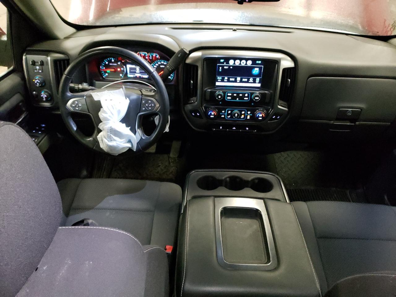 2016 Chevrolet Silverado - Image 8