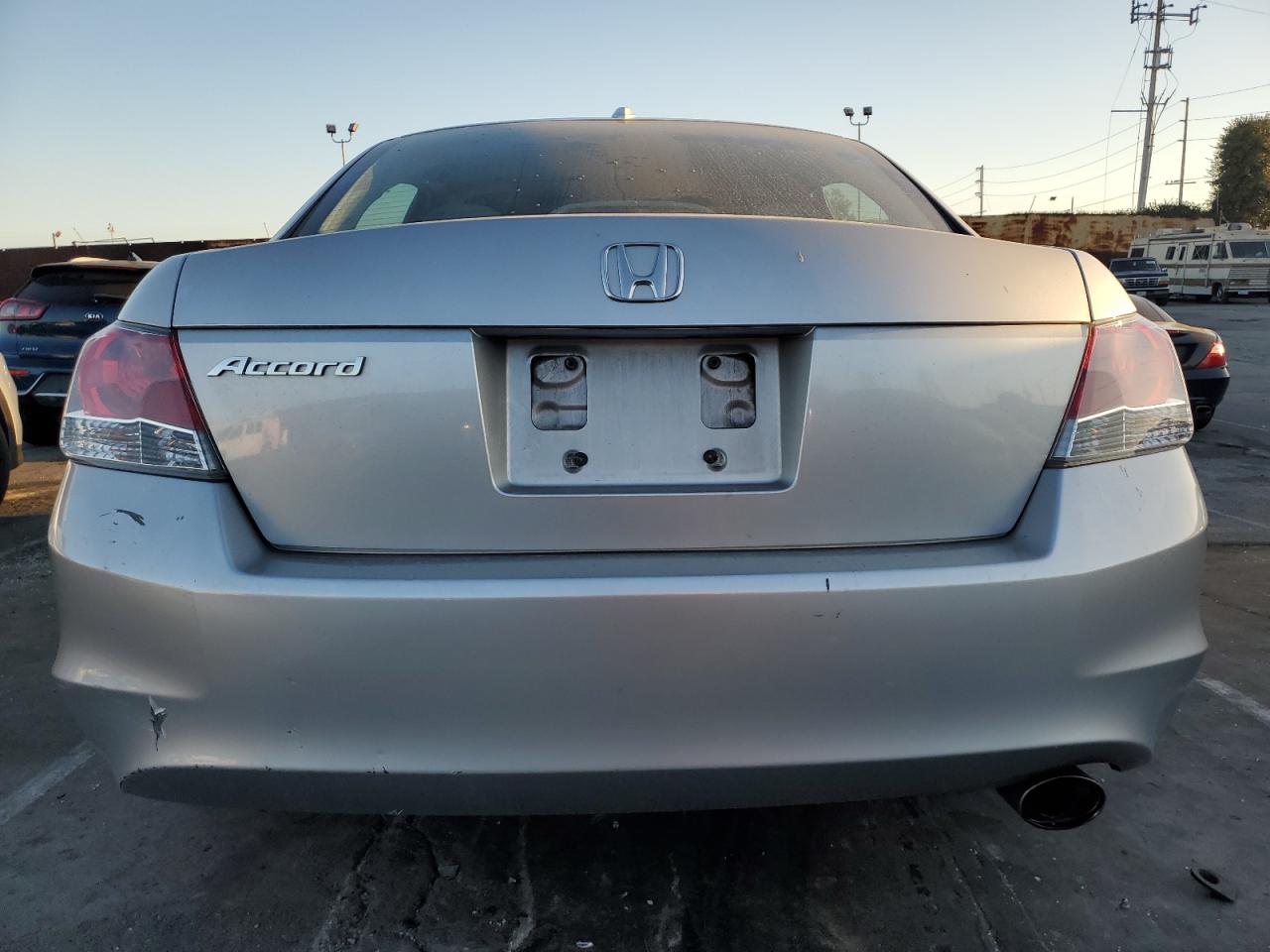 2009 Honda Accord - Image 6