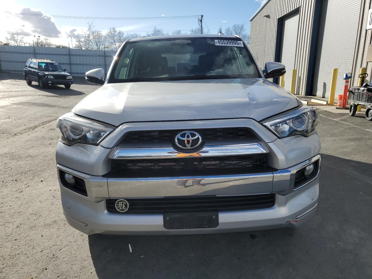2018 Toyota 4Runner - Image 5