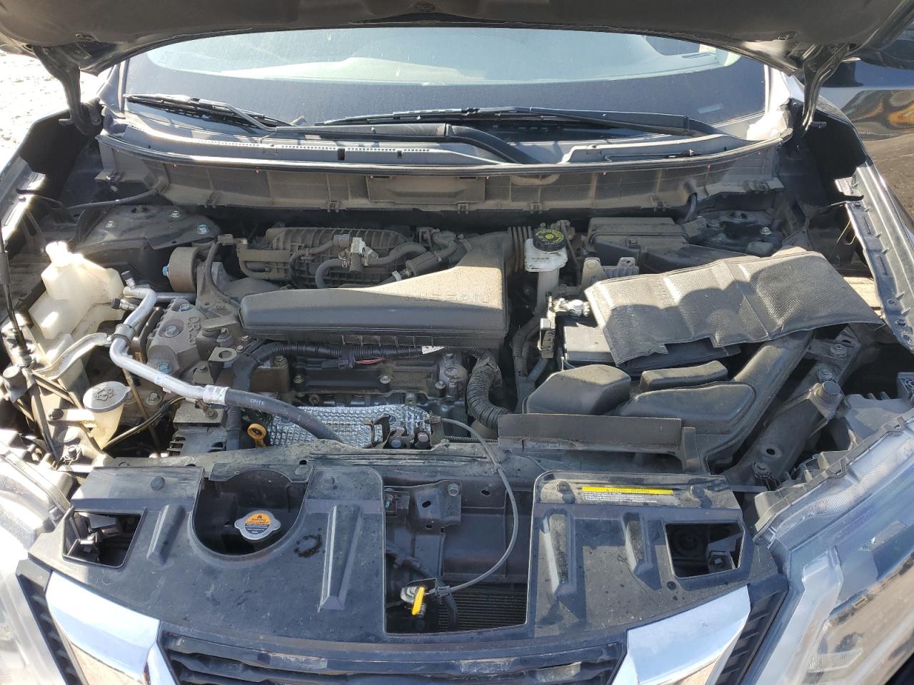 2020 Nissan Rogue - Image 12