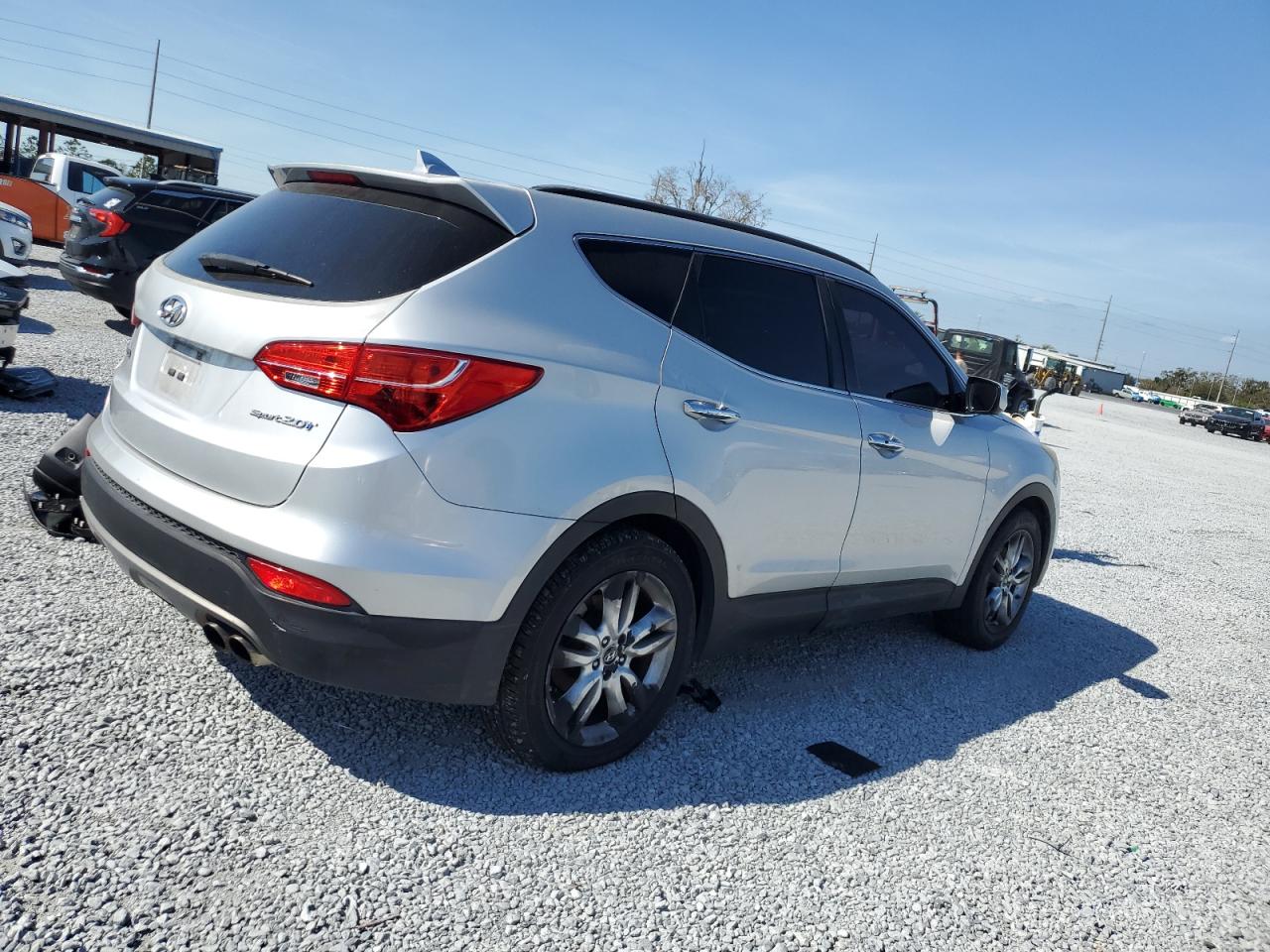 2013 Hyundai Santa Fe - Image 3