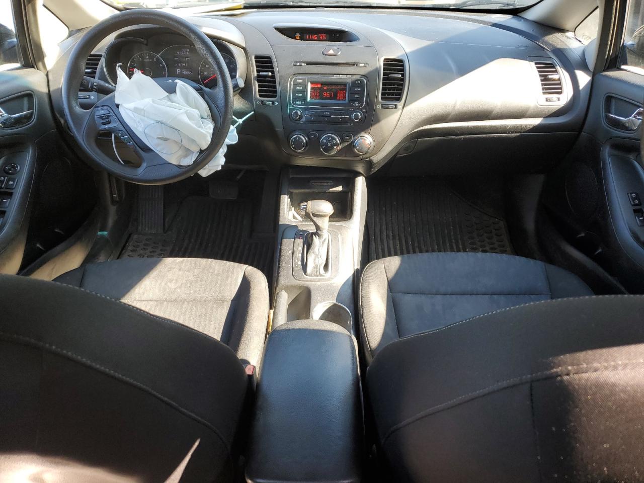 2016 Kia Forte - Image 8