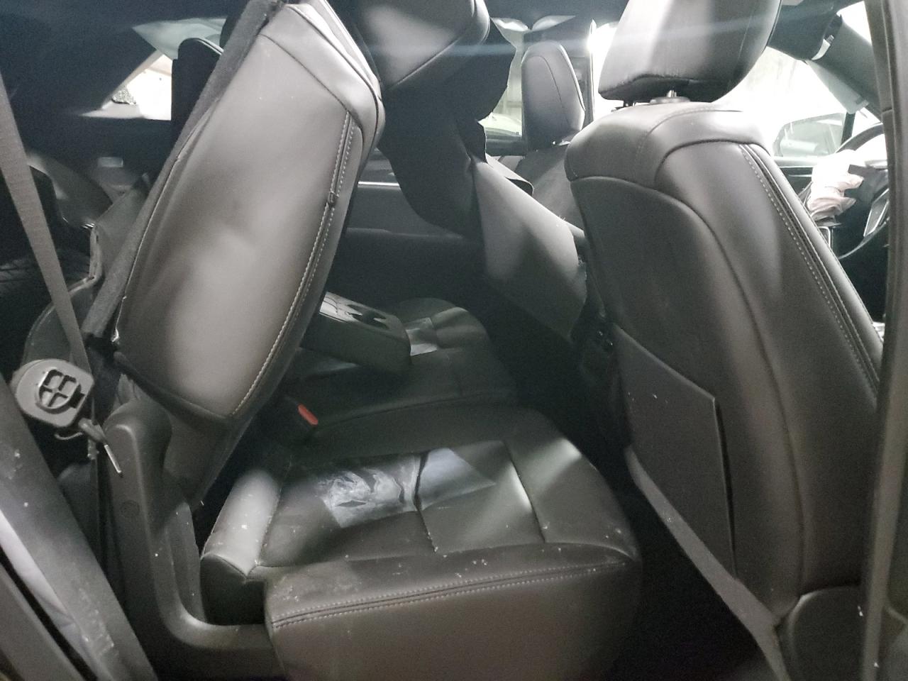 2021 Cadillac XT5 - Image 11
