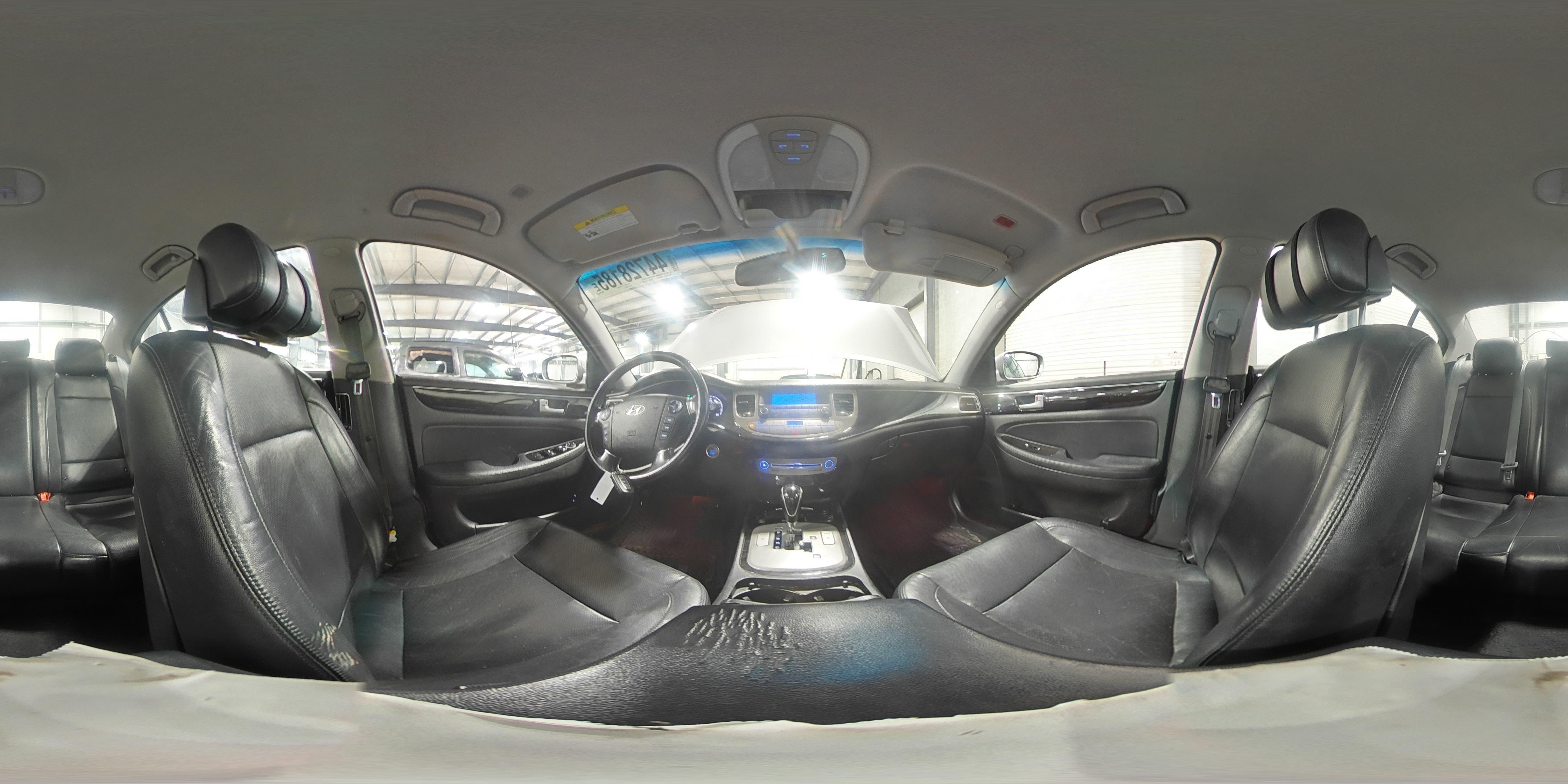 2013 Hyundai Genesis - Image 15