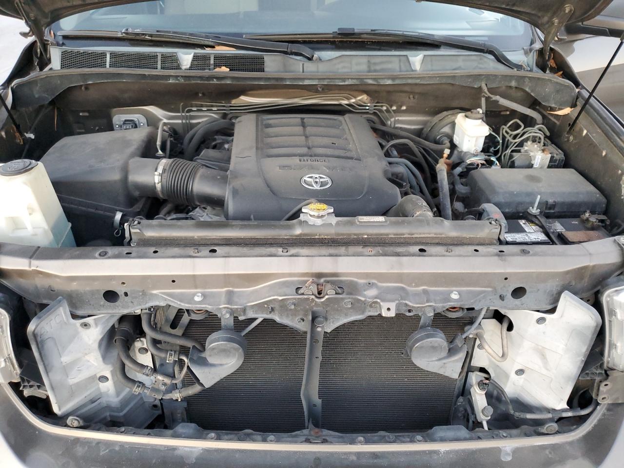 2013 Toyota Tundra - Image 11