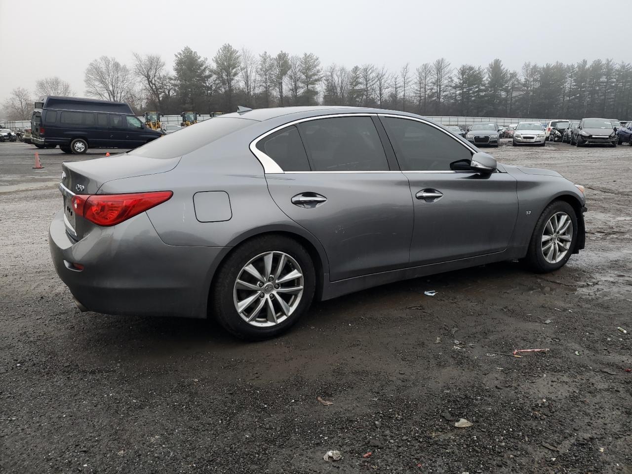 2015 Infiniti Q50 - Image 3