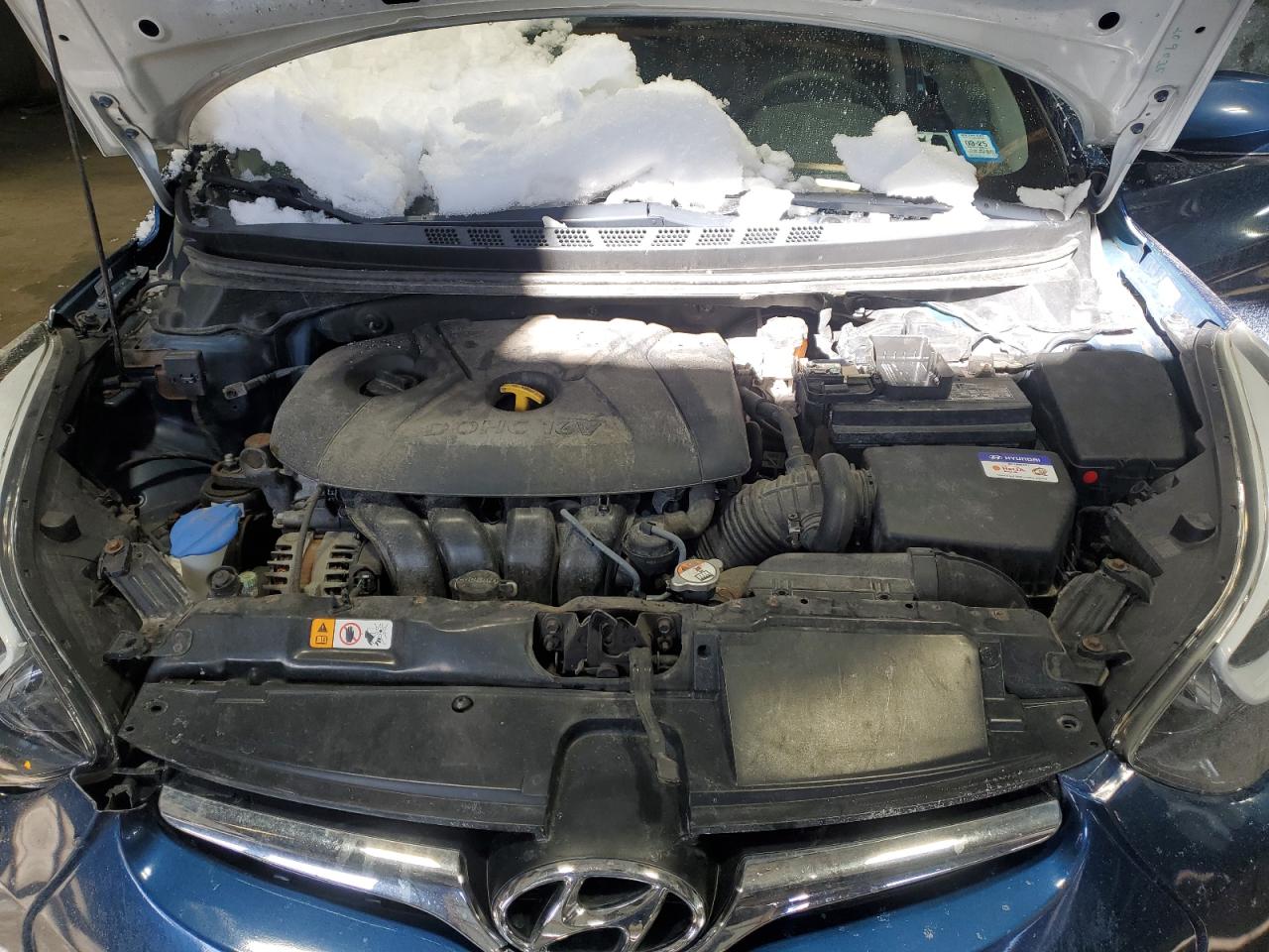 2016 Hyundai Elantra - Image 11
