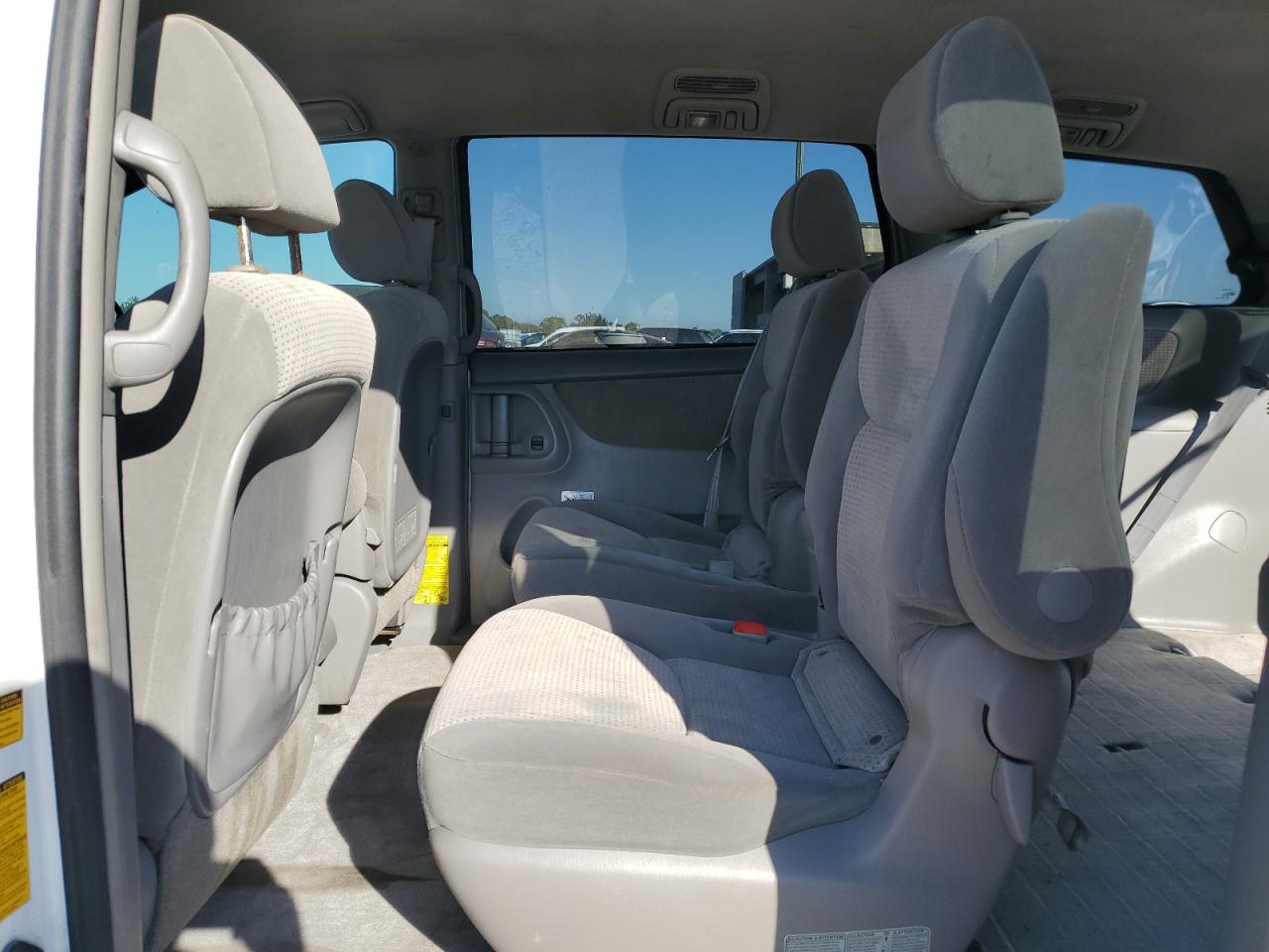 2008 Toyota Sienna - Image 11