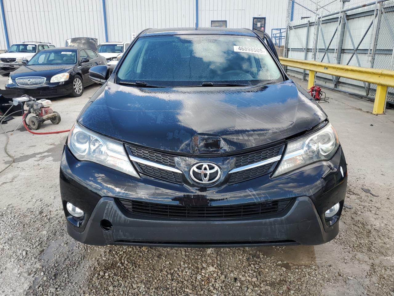 2015 Toyota RAV 4 - Image 5