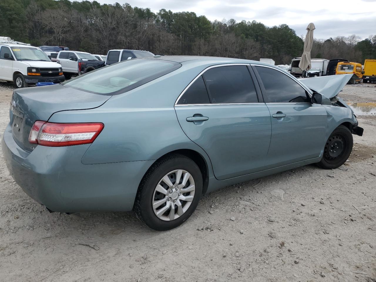 2010 Toyota Camry - Image 3