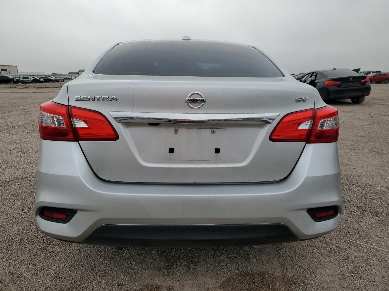 2019 Nissan Sentra - Image 6