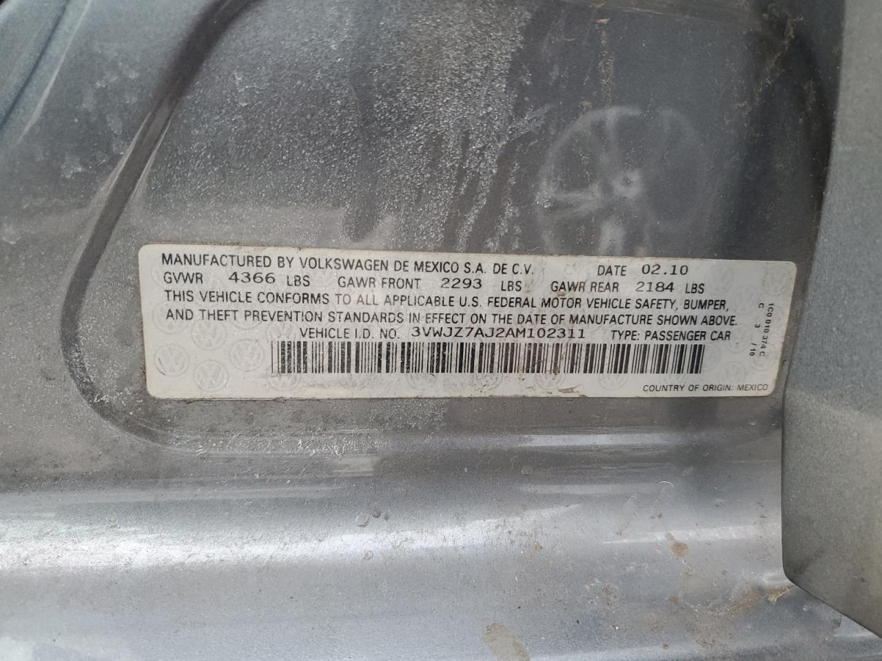 2010 Volkswagen Jetta - Image 12