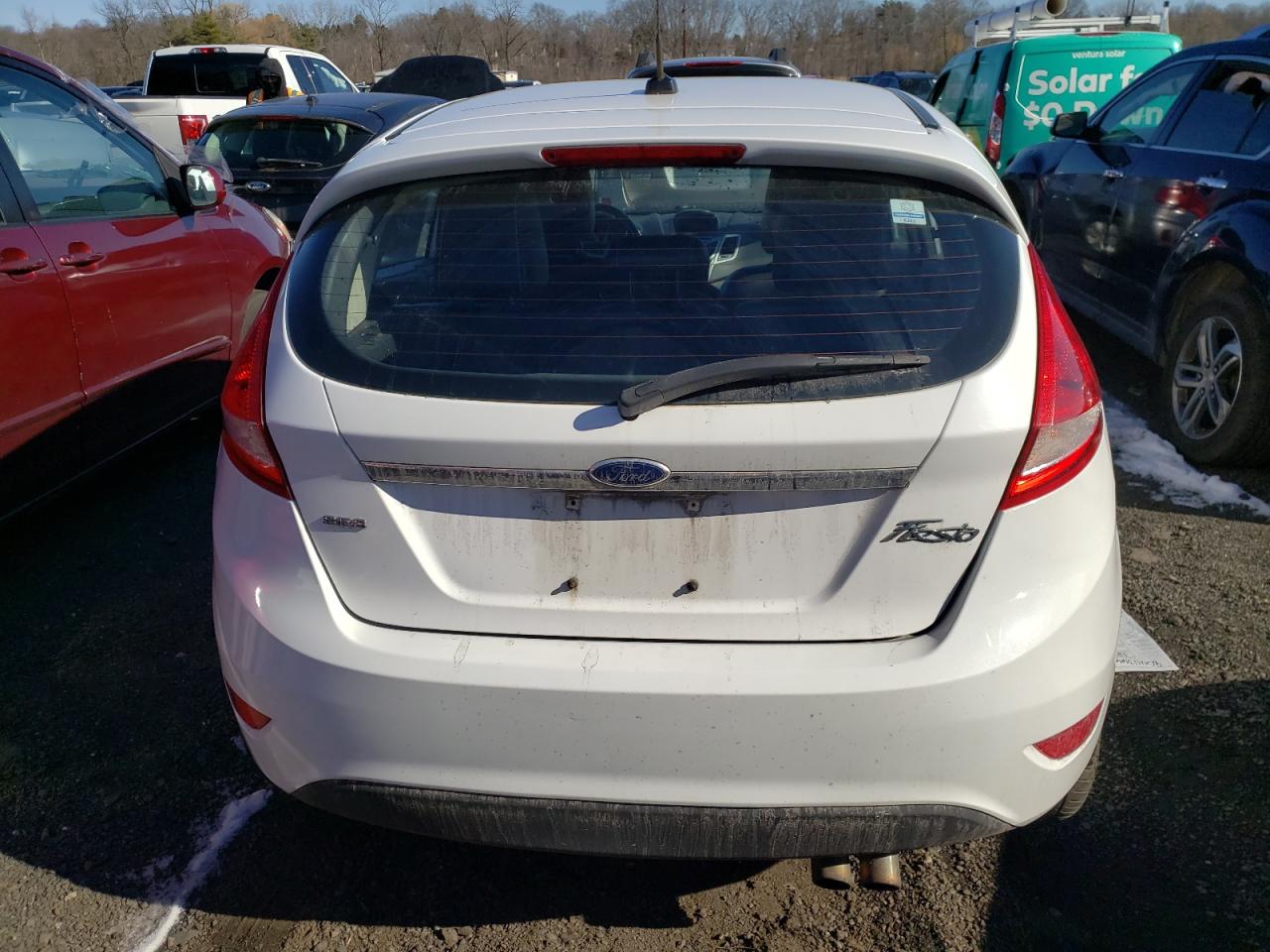 2012 Ford Fiesta - Image 6