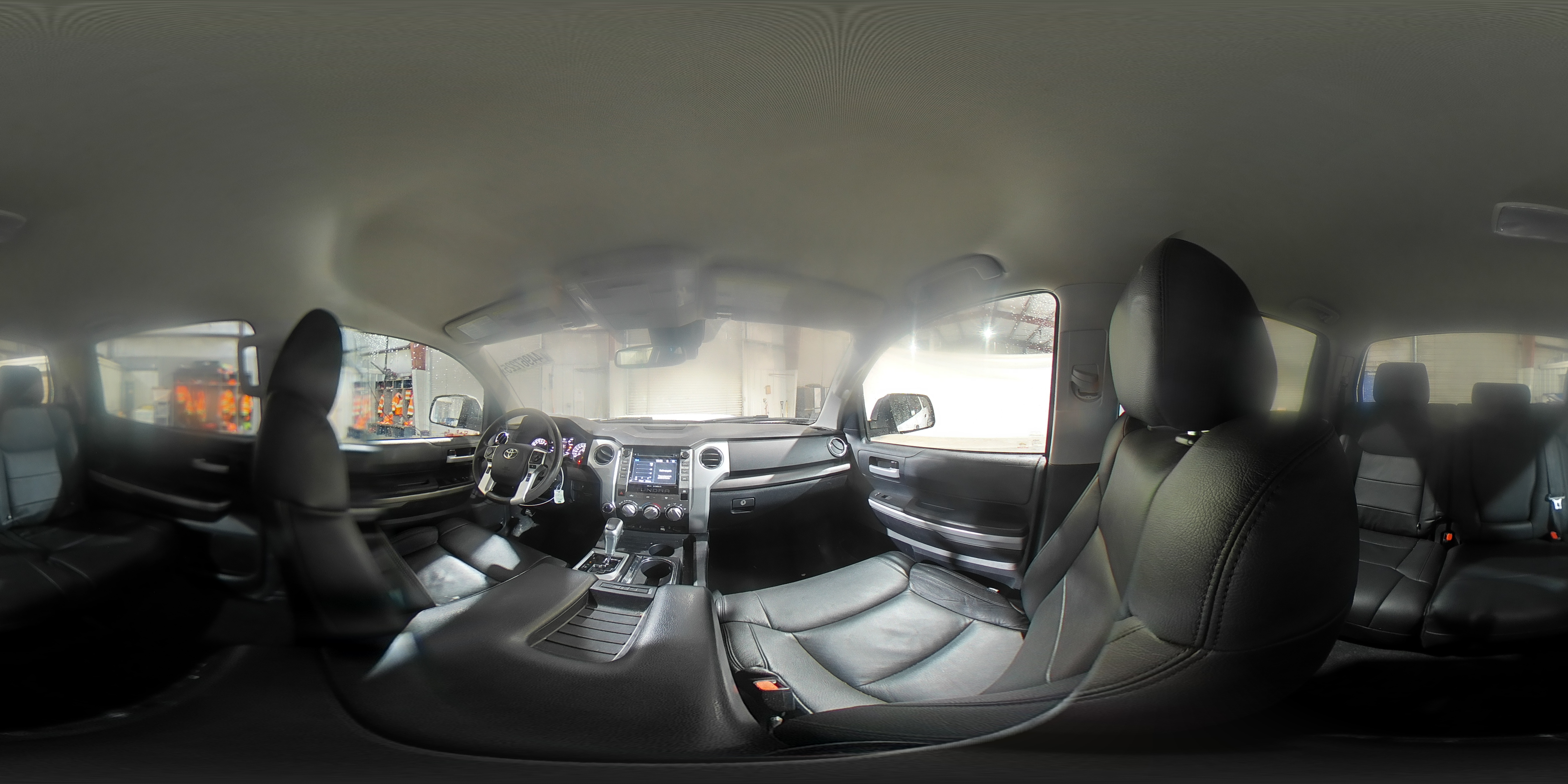 2019 Toyota Tundra - Image 15