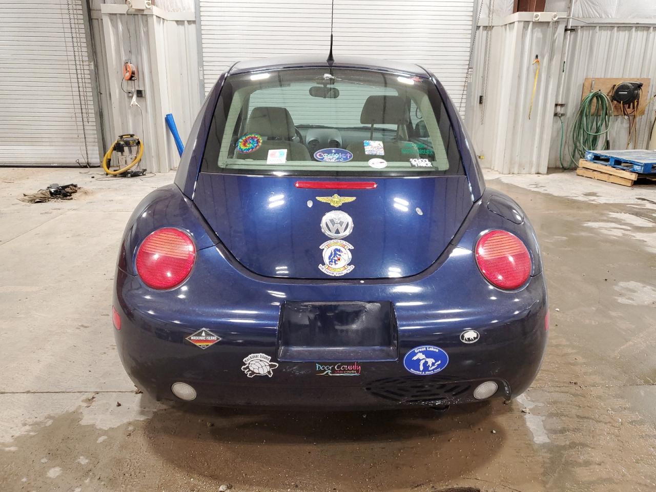 2002 Volkswagen Beetle - Image 6