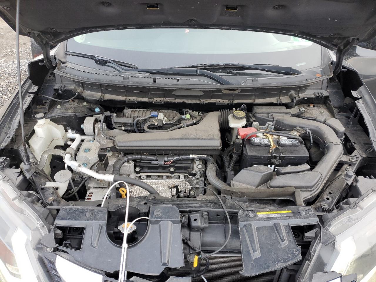 2018 Nissan Rogue - Image 12