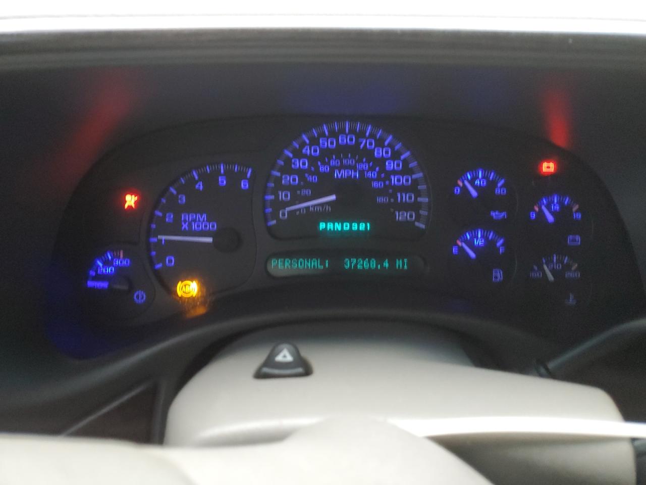 2004 GMC Yukon - Image 9