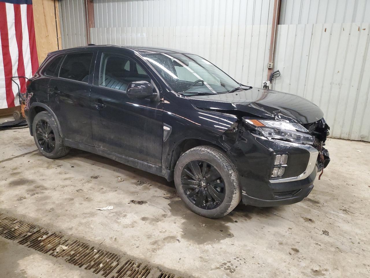 2024 Mitsubishi Outlander - Image 4
