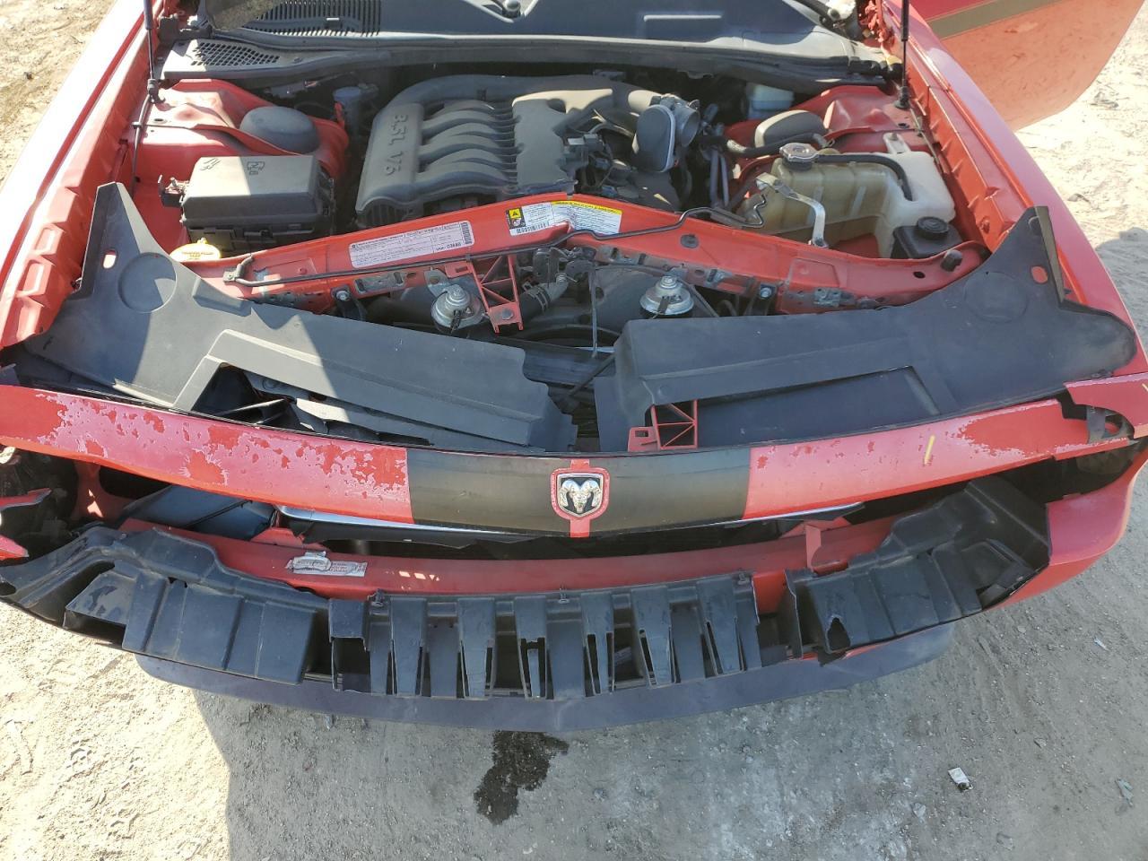 2010 Dodge Challenger - Image 11
