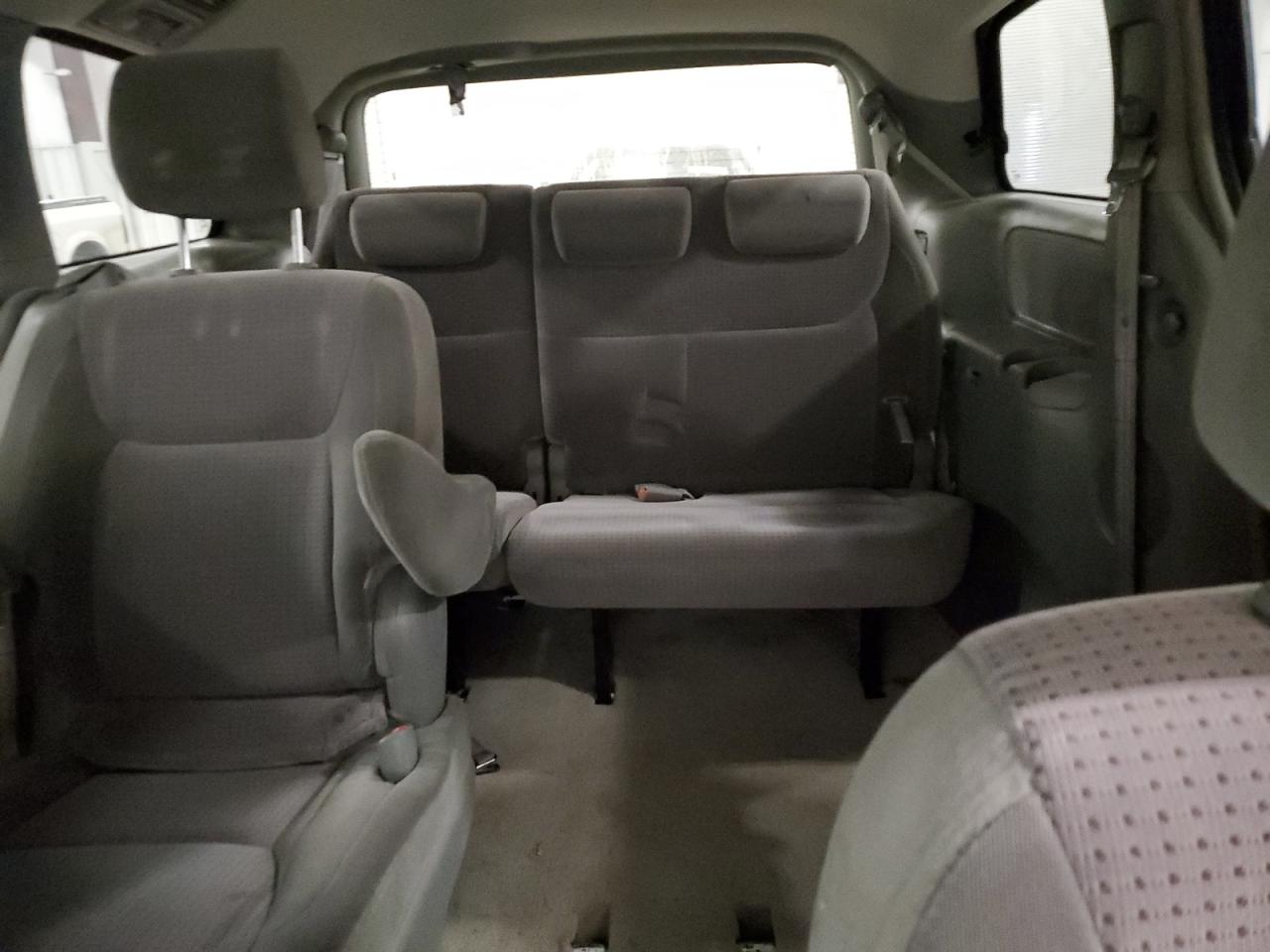 2006 Toyota Sienna - Image 10