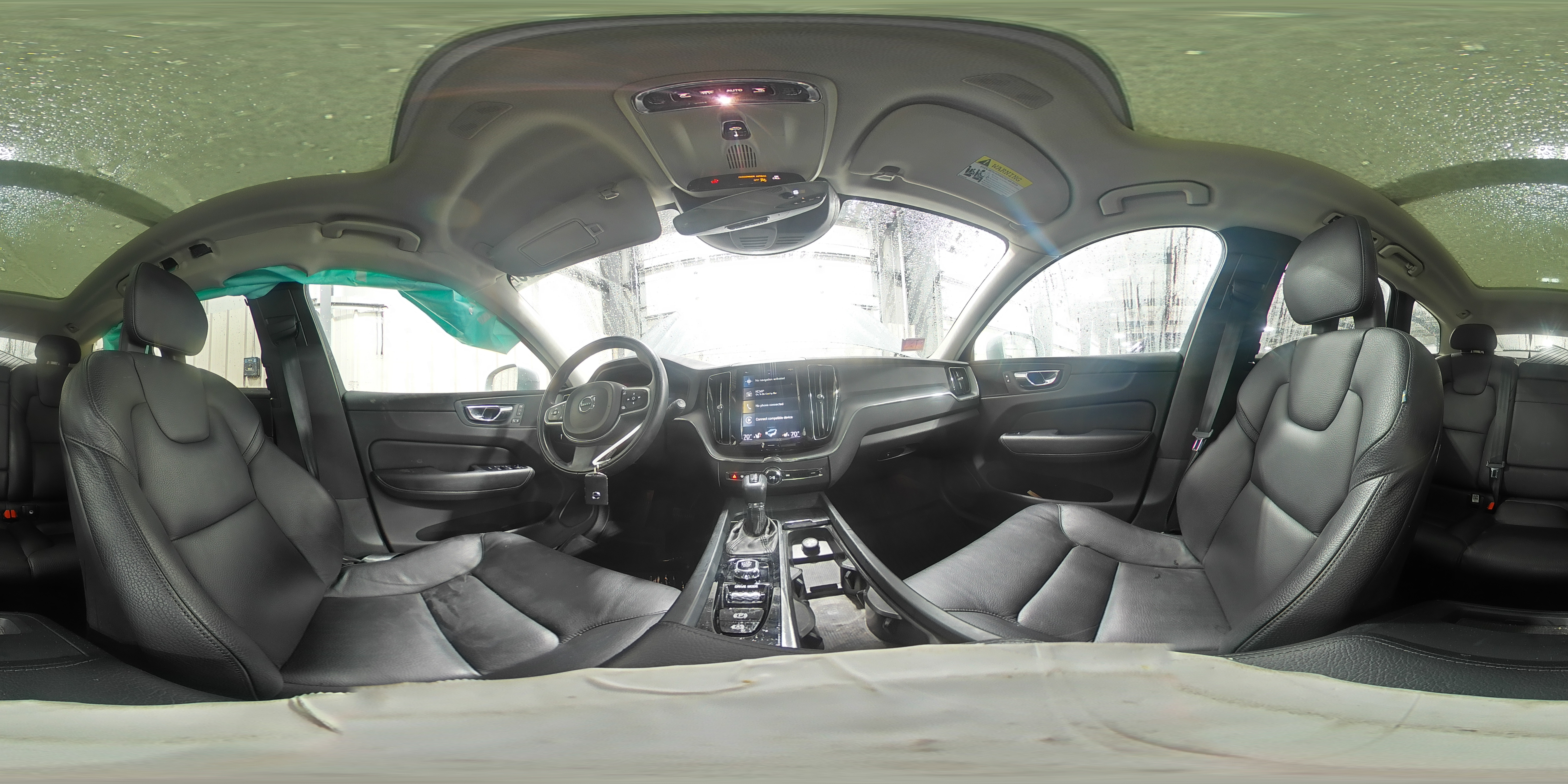2018 Volvo XC60 - Image 15