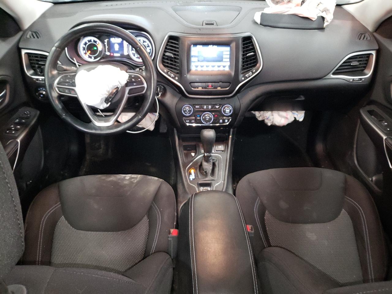 2019 Jeep Grand Cherokee - Image 8