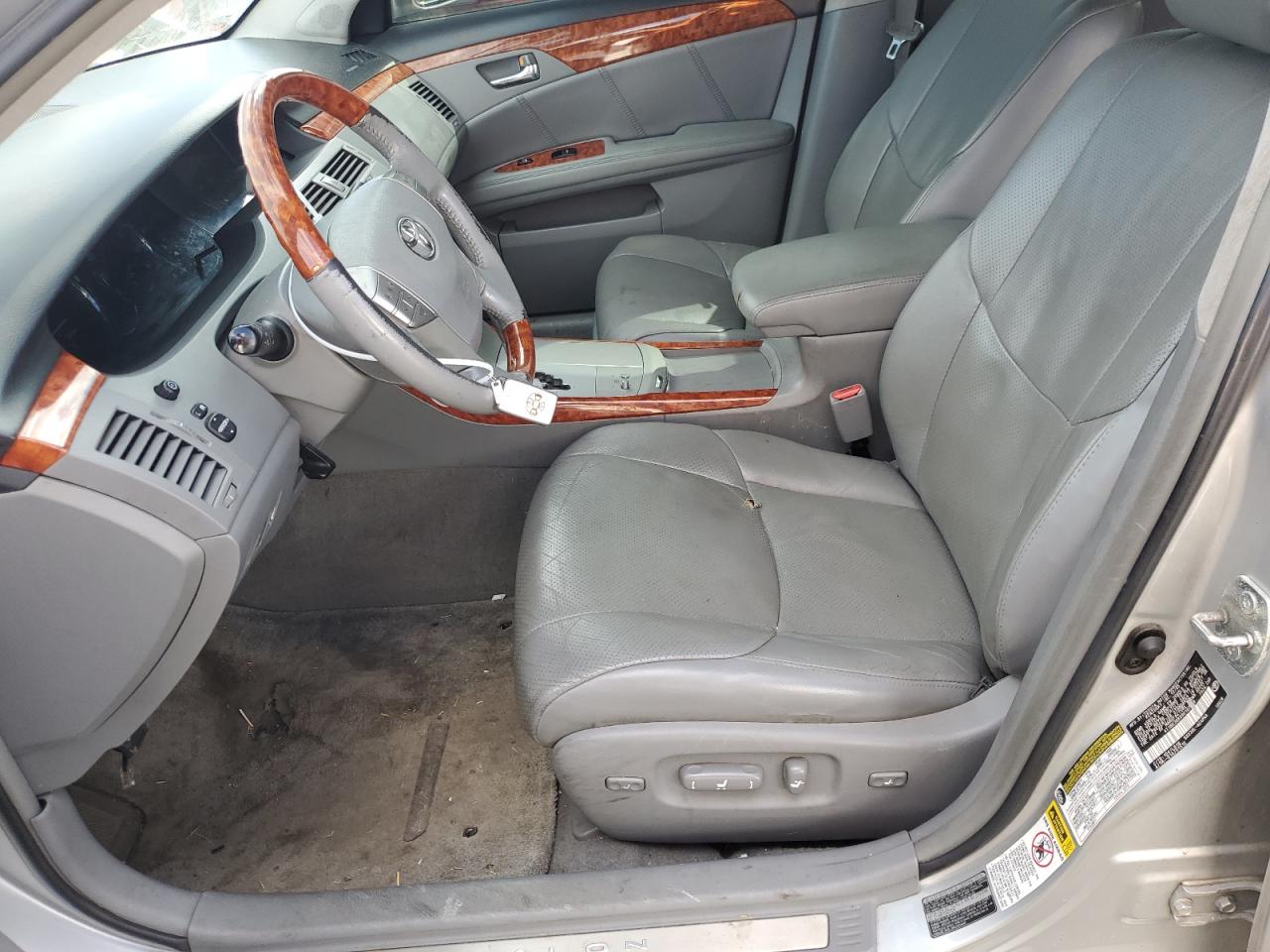 2006 Toyota Avalon - Image 7