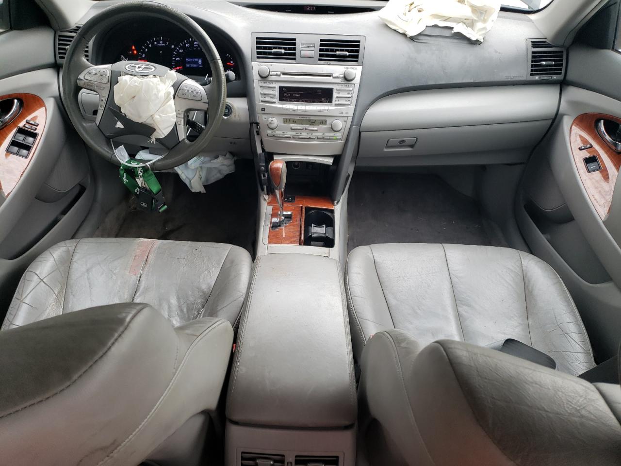 2011 Toyota Camry - Image 8