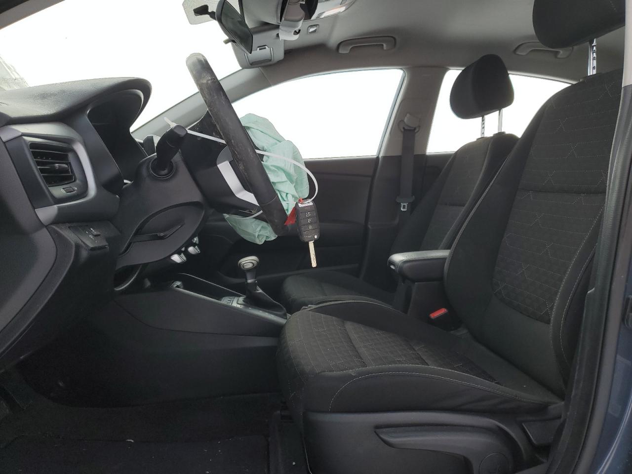 2020 Kia Rio - Image 7
