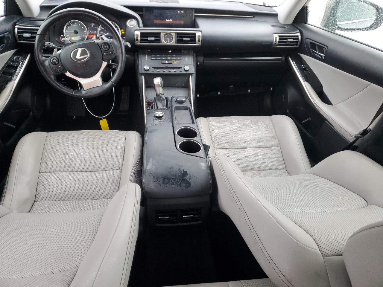 2015 Lexus IS - Image 8