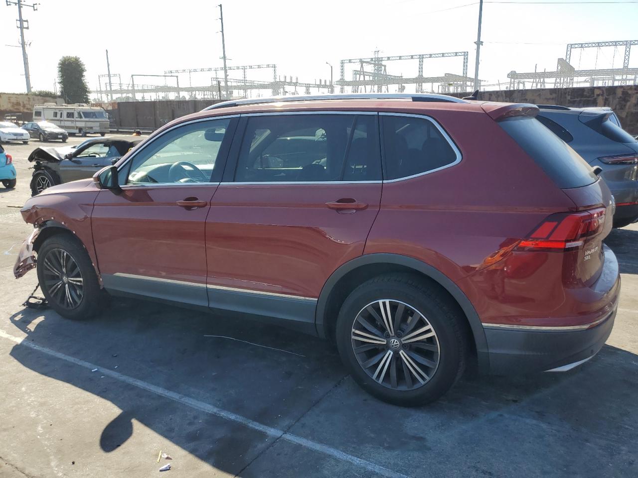 2019 Volkswagen Tiguan - Image 2