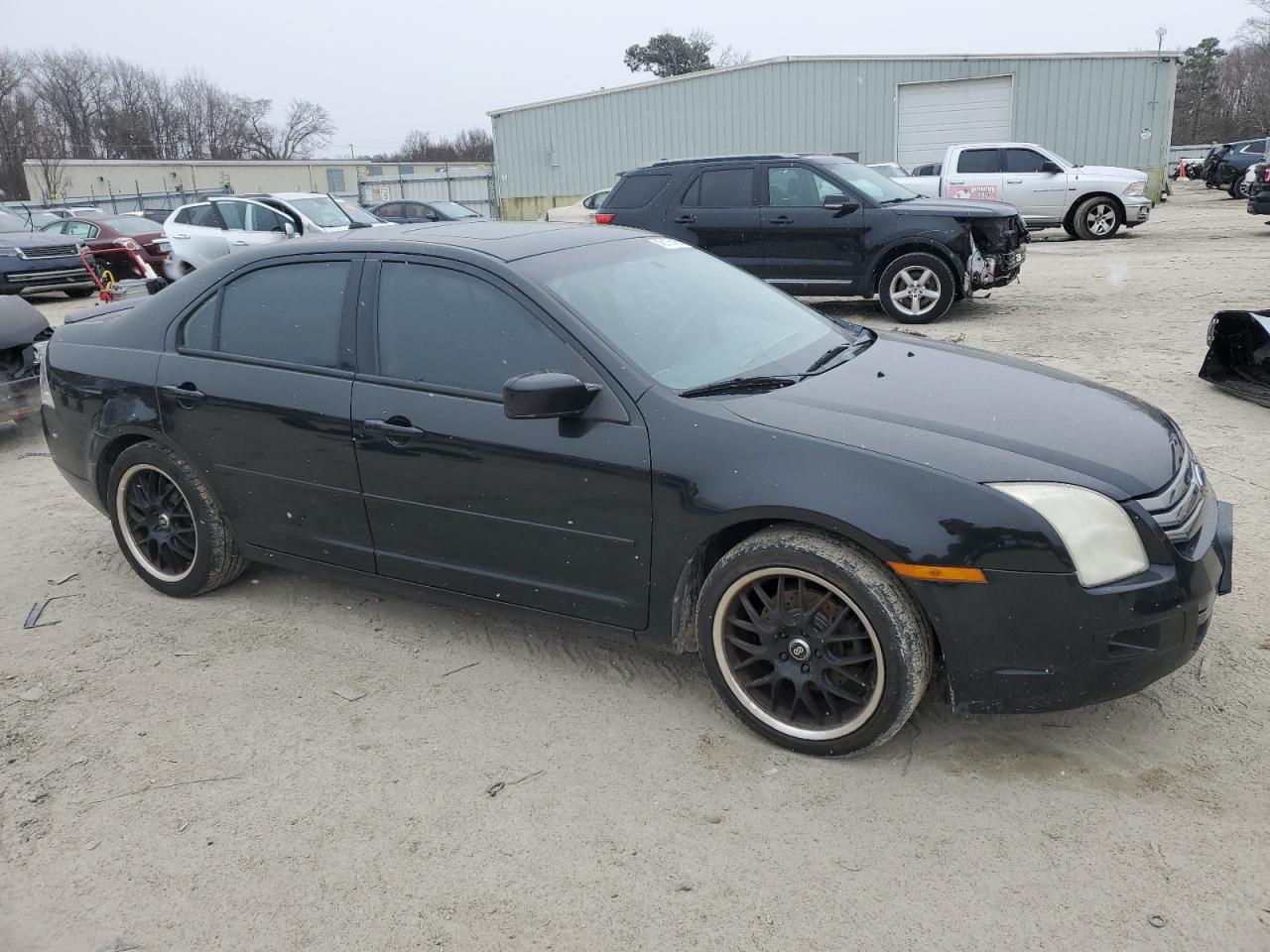 2009 Ford Fusion - Image 4