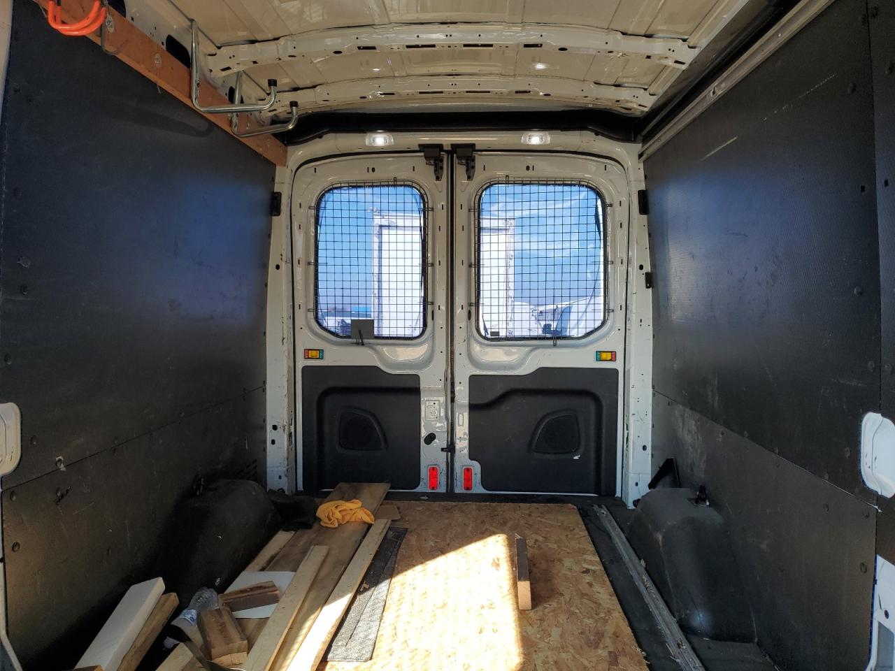 2015 Ford Transit - Image 10