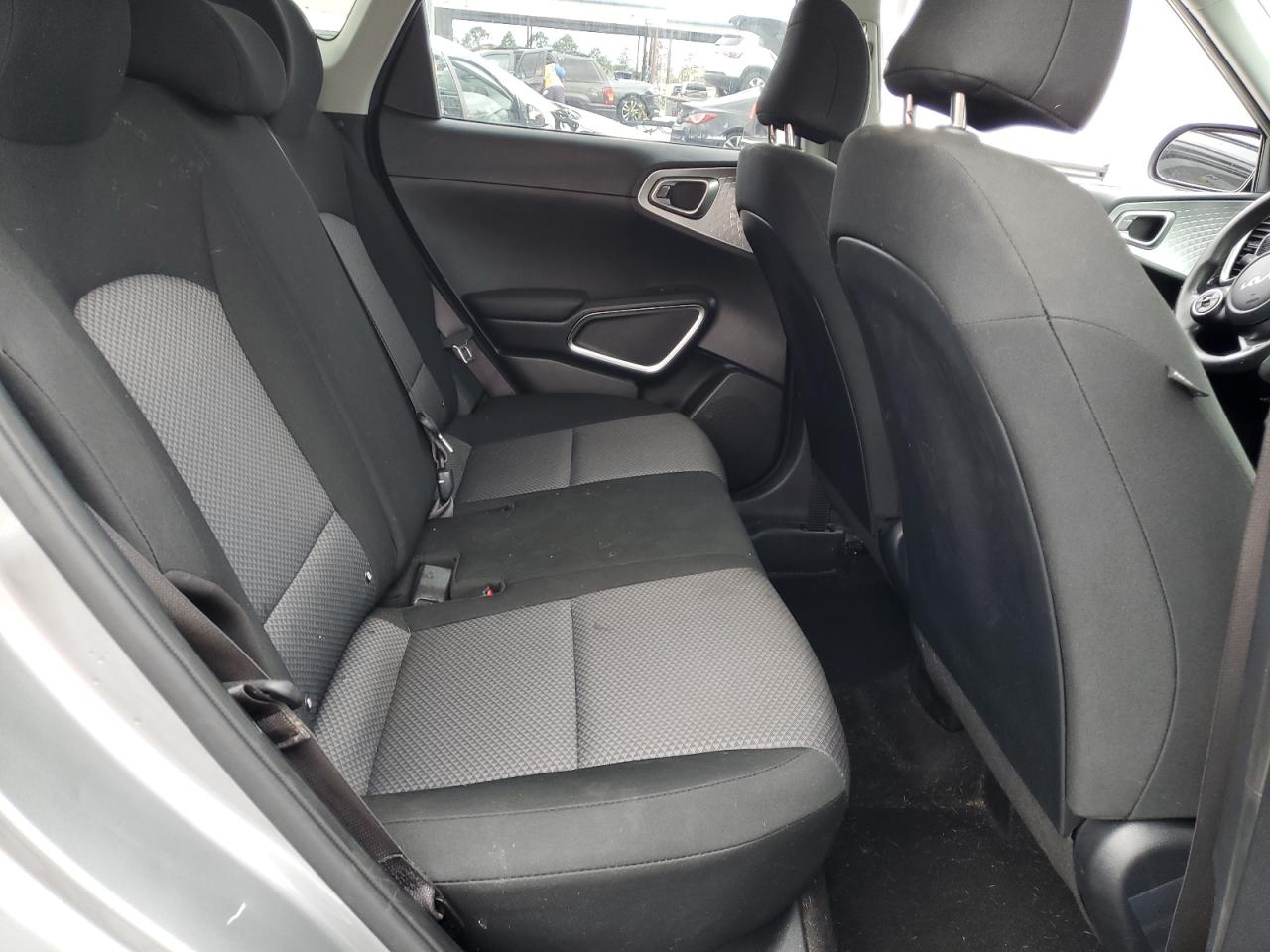 2022 Kia Soul - Image 11