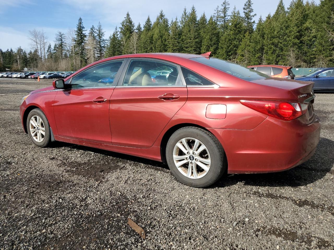 2013 Hyundai Sonata - Image 2