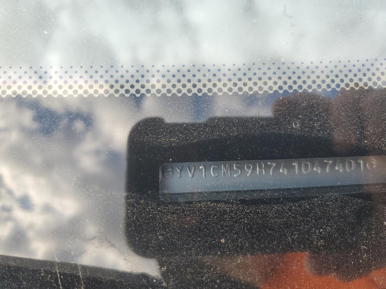 2004 Volvo XC90 - Image 13