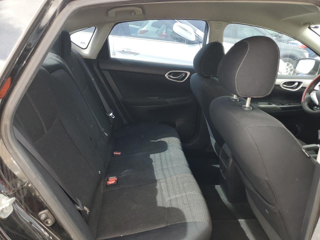 2014 Nissan Sentra - Image 10