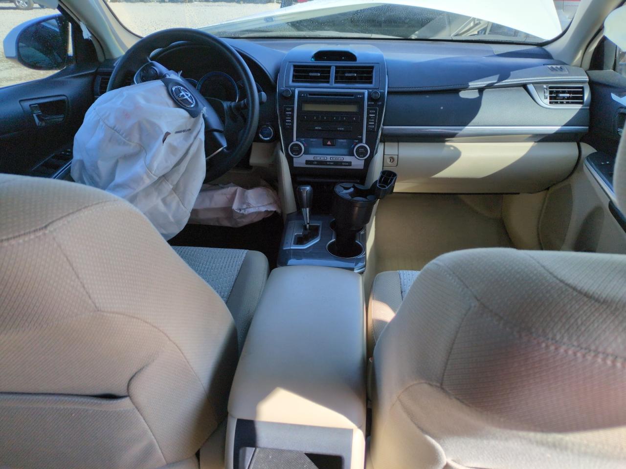 2012 Toyota Camry - Image 8
