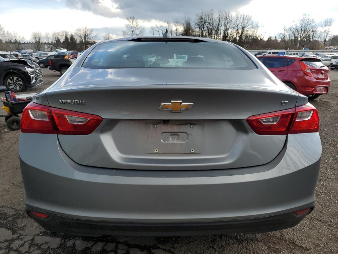 2023 Chevrolet Malibu - Image 6