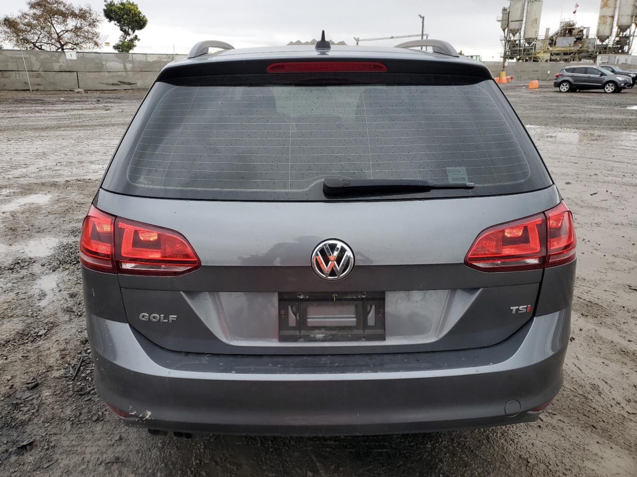 2017 Volkswagen Golf - Image 6