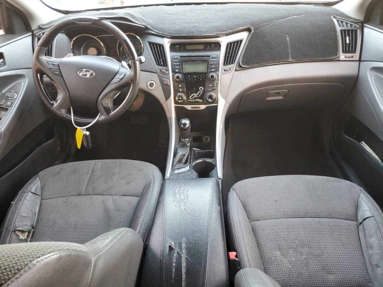 2013 Hyundai Sonata - Image 8