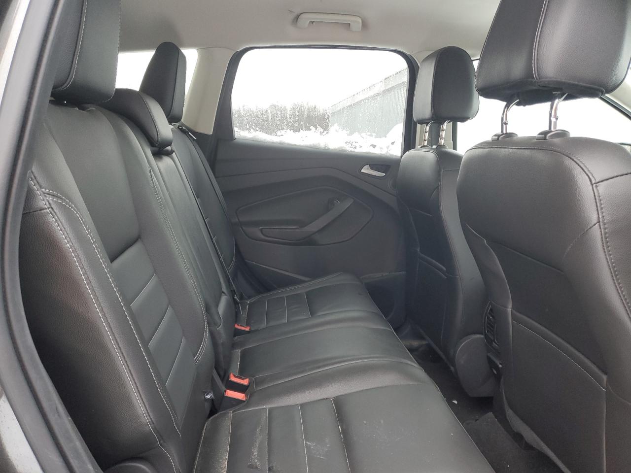 2015 Ford Escape - Image 11