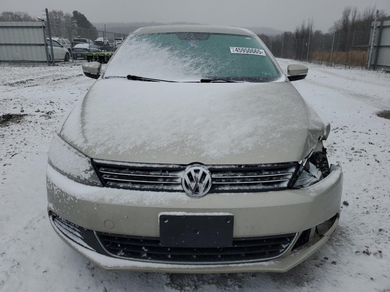 2014 Volkswagen Jetta - Image 5
