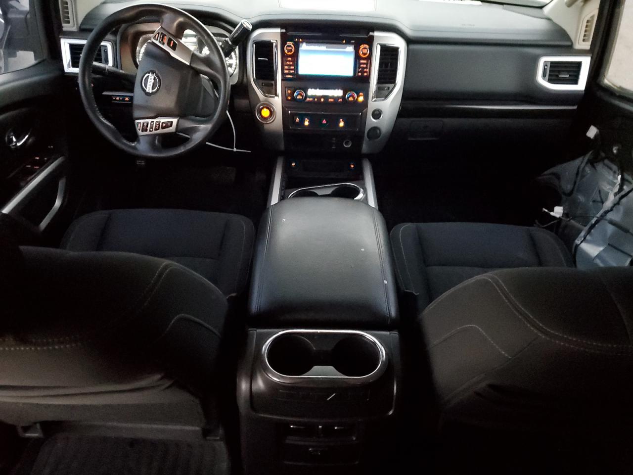 2017 Nissan Titan - Image 8
