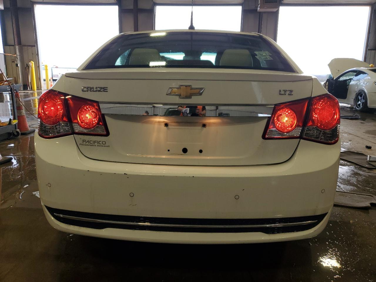 2012 Chevrolet Cruze - Image 6