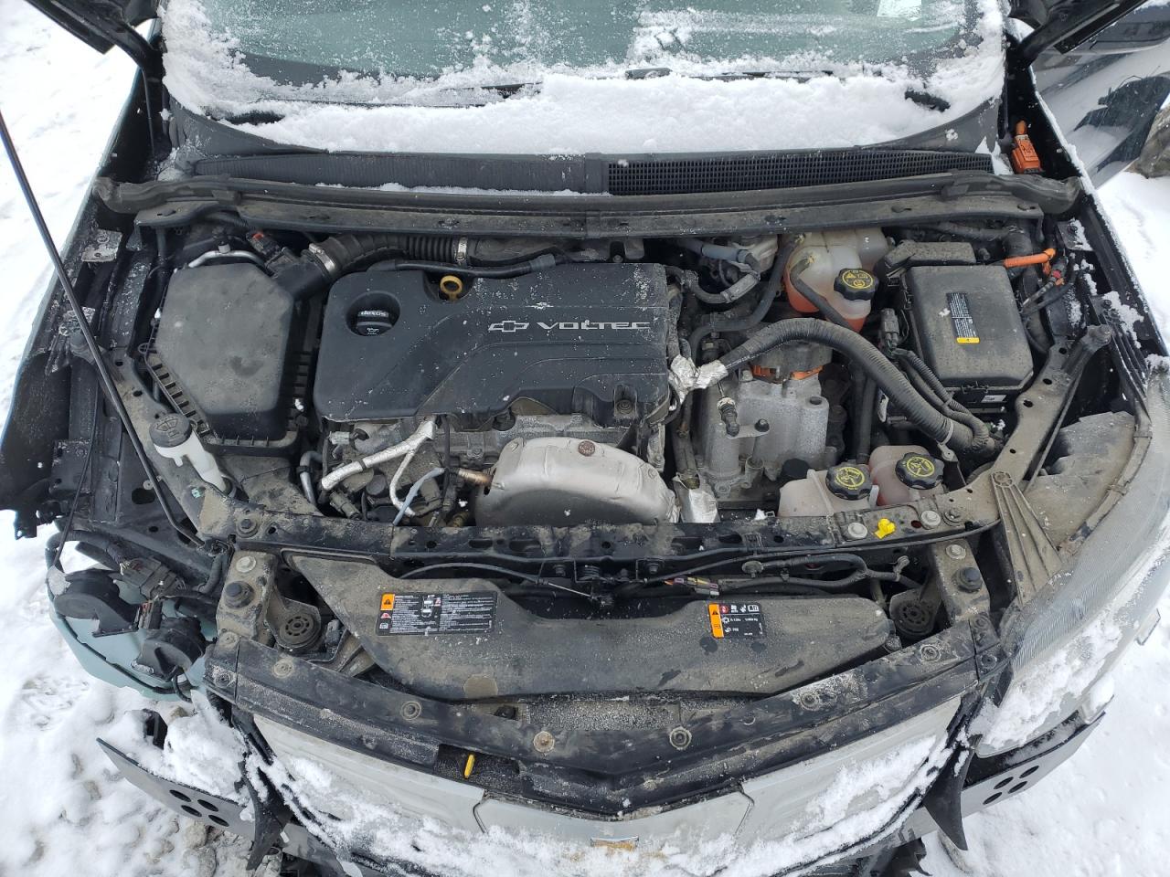 2017 Chevrolet Volt - Image 11