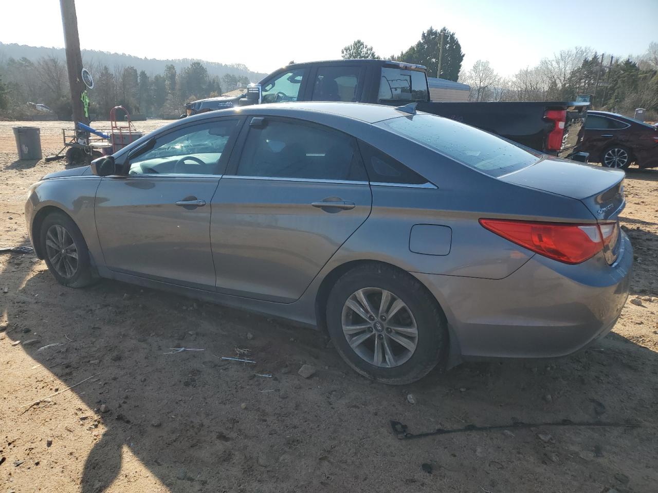 2013 Hyundai Sonata - Image 2