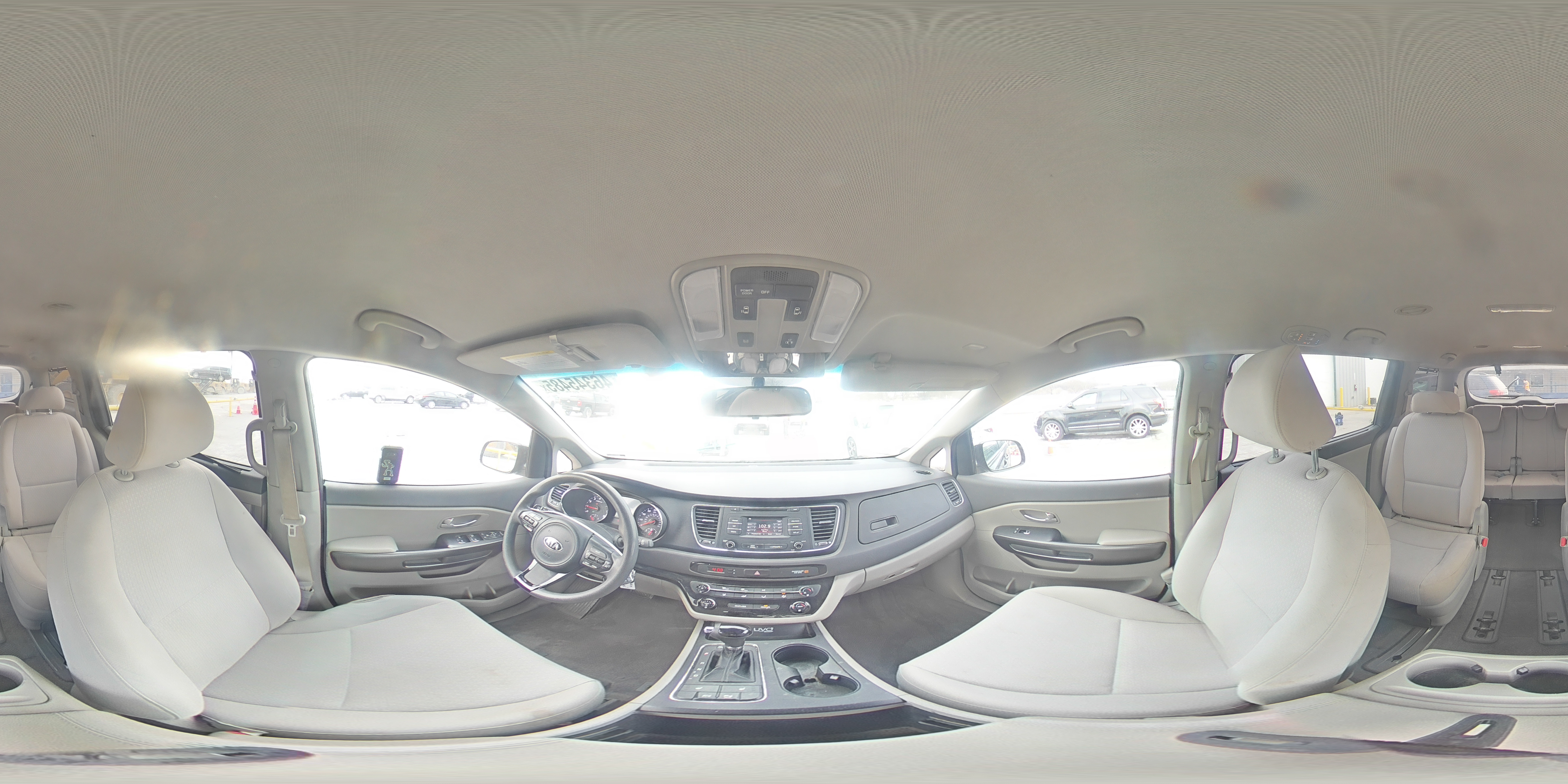 2016 Kia Sedona - Image 15