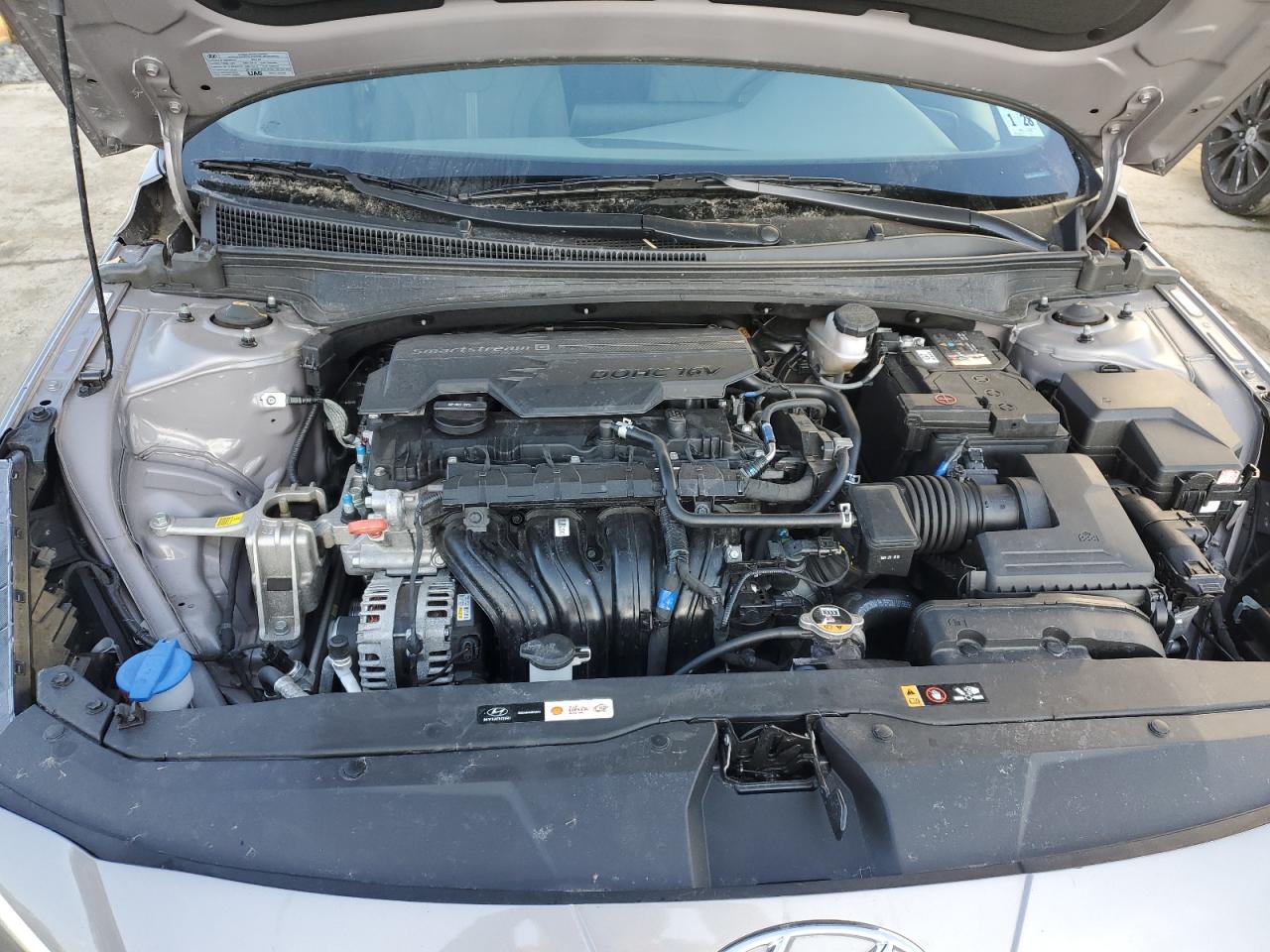 2023 Hyundai Elantra - Image 11