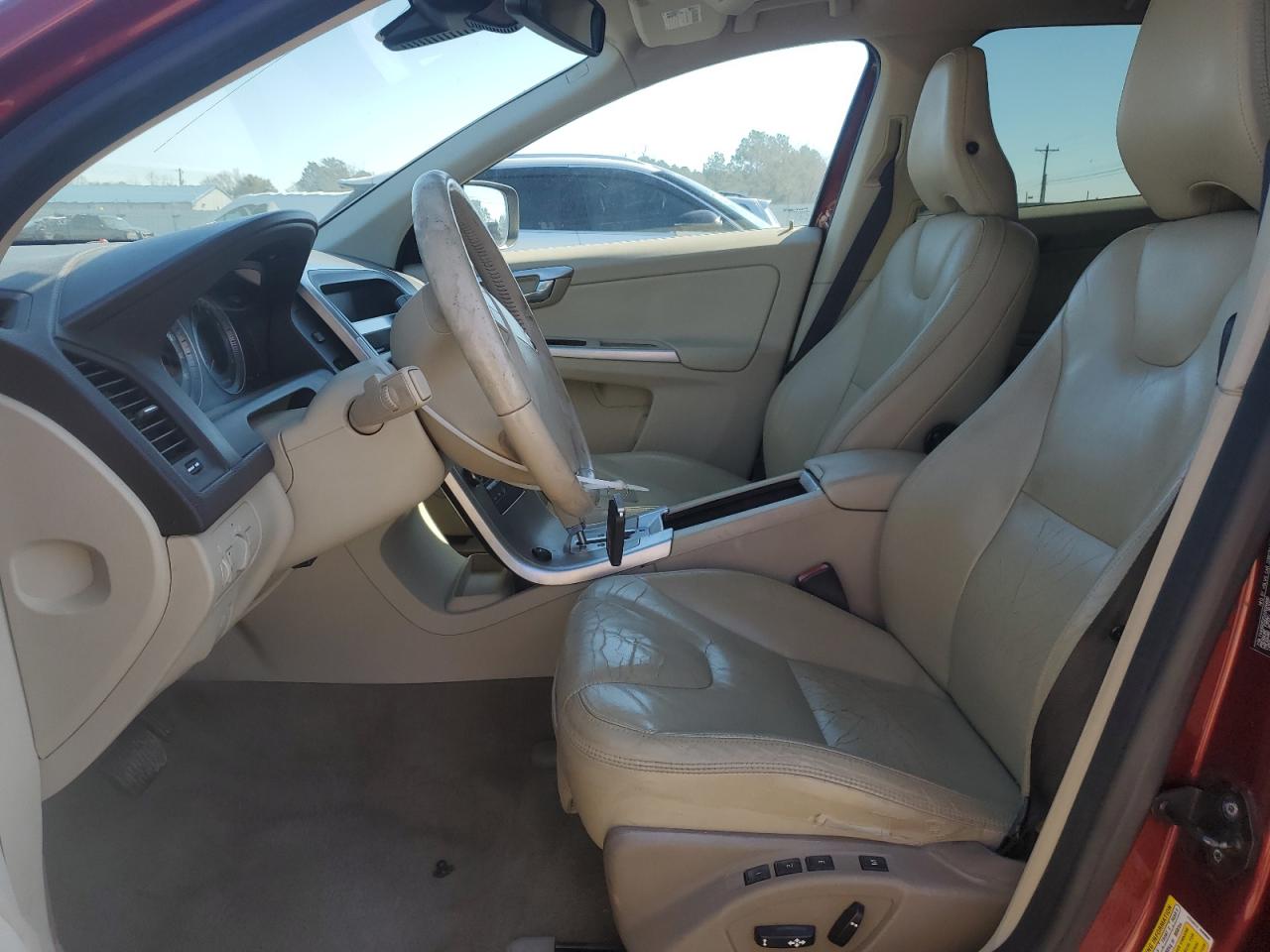 2010 Volvo XC60 - Image 7